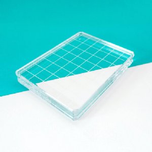 Catherine Pooler - Acrylic Grid Stamping Block - 3 1/4" X 4 1/4"