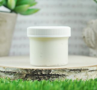 Lawn Fawn - Stencil Paste - White